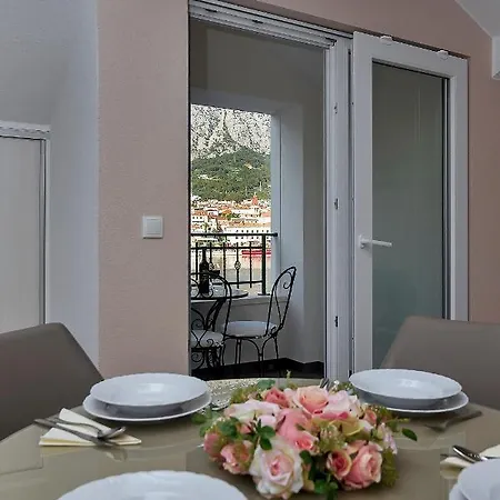Beso Apartment *