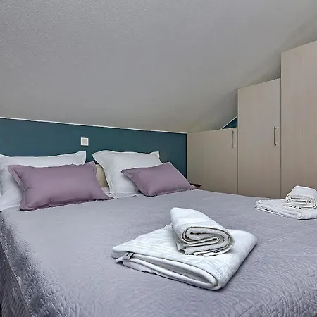 Beso Apartment